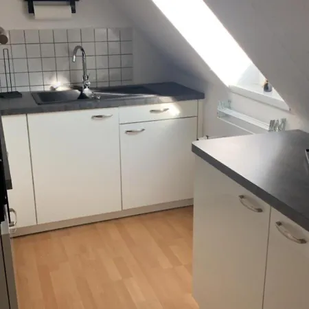 Zimmer In Wohnung, Monteure, Zentral, * Enger